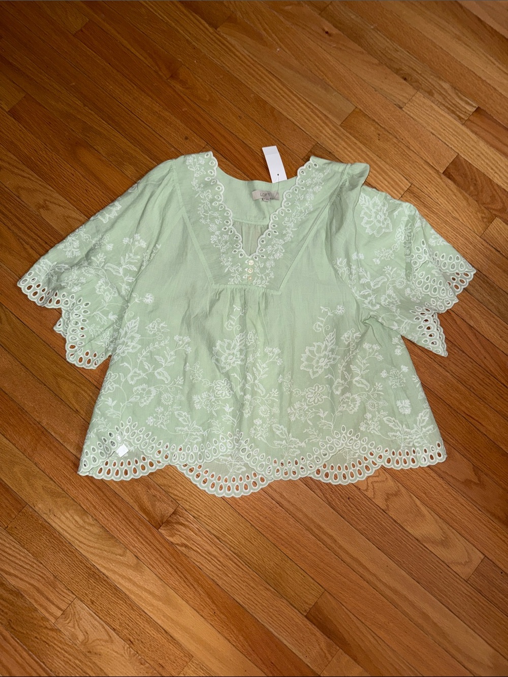 LOFT NWT❗️Mint Green Embroidered Lace-Trim Blouse - Picture 3 of 8